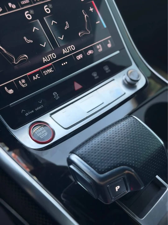 2023 Audi SQ8 - Image 17 of 18