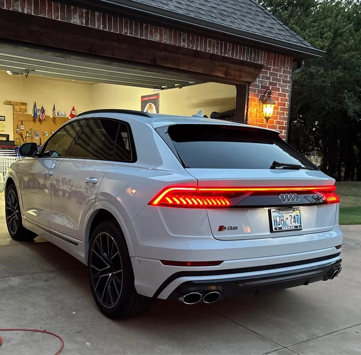 2023 Audi SQ8 - Image 2 of 15