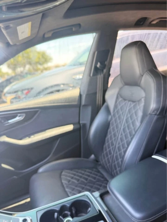 2023 Audi SQ8 - Image 14 of 18