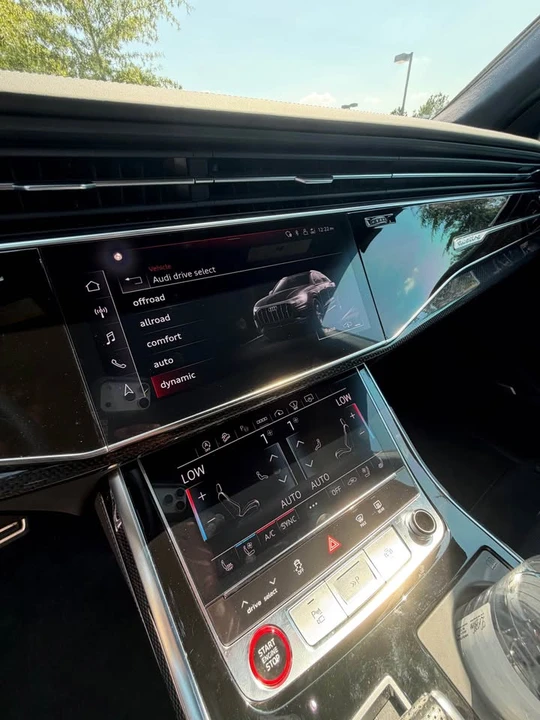 2023 Audi SQ8 - Image 8 of 15