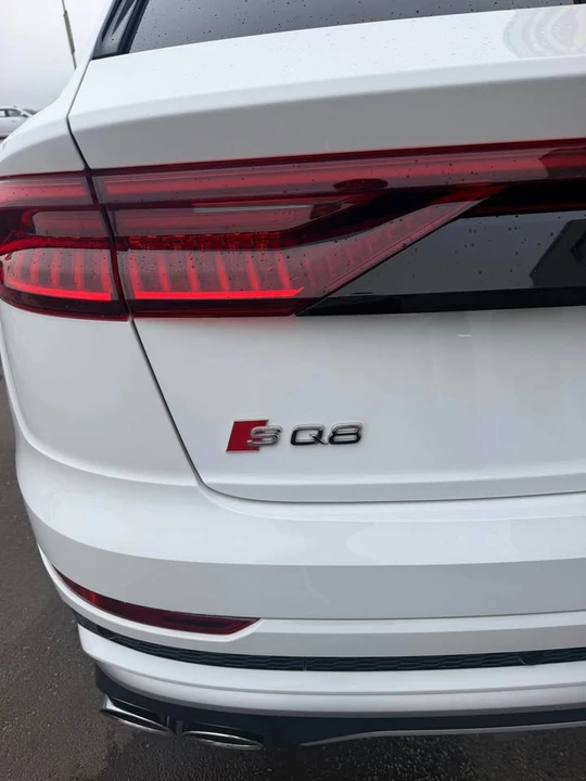 2023 Audi SQ8 - Image 5 of 10