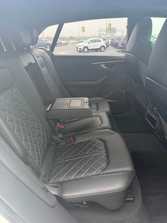 2023 Audi SQ8 - Image 9 of 10