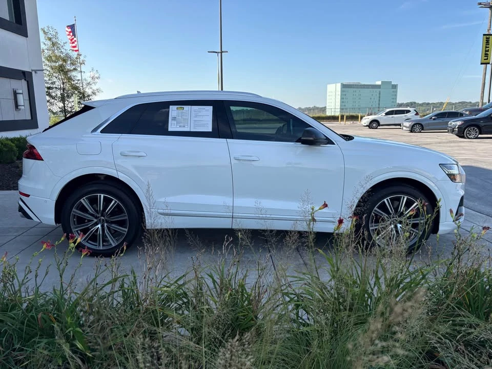 2023 Audi SQ8 - Image 2 of 6