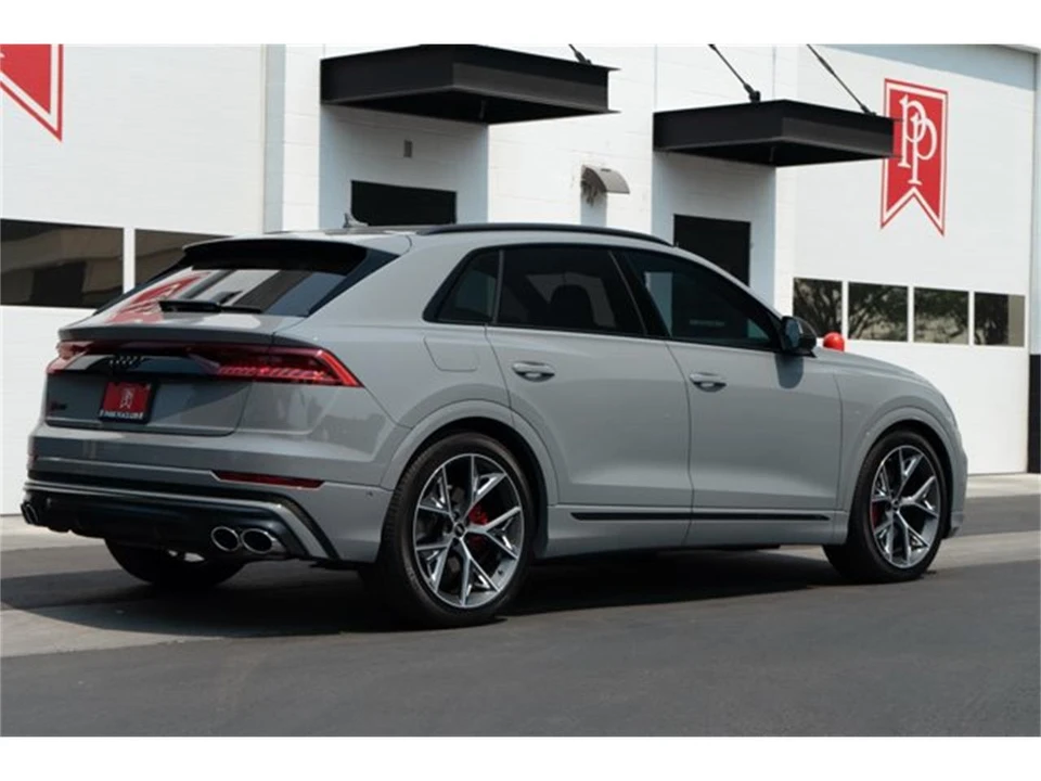 2023 Audi SQ8 - Image 28 of 31