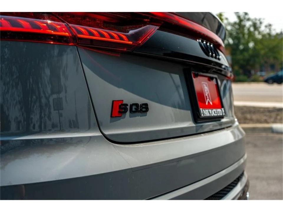 2023 Audi SQ8 - Image 17 of 31