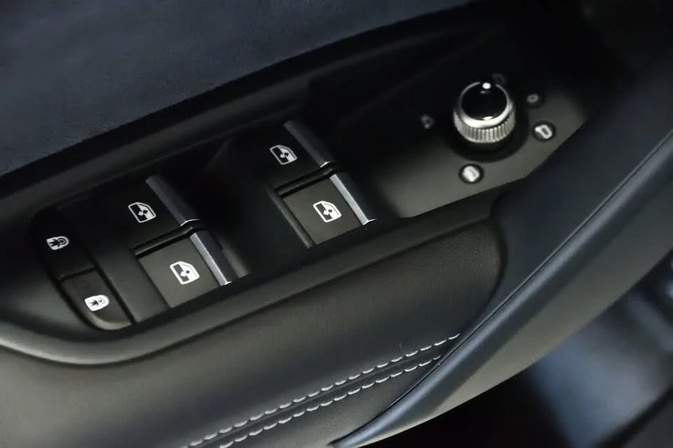 2023 Audi FY SQ5 - Image 13 of 20
