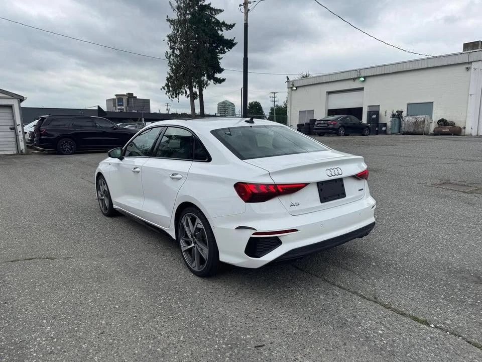 2023 Audi 8Y A3 - Image 3 of 5