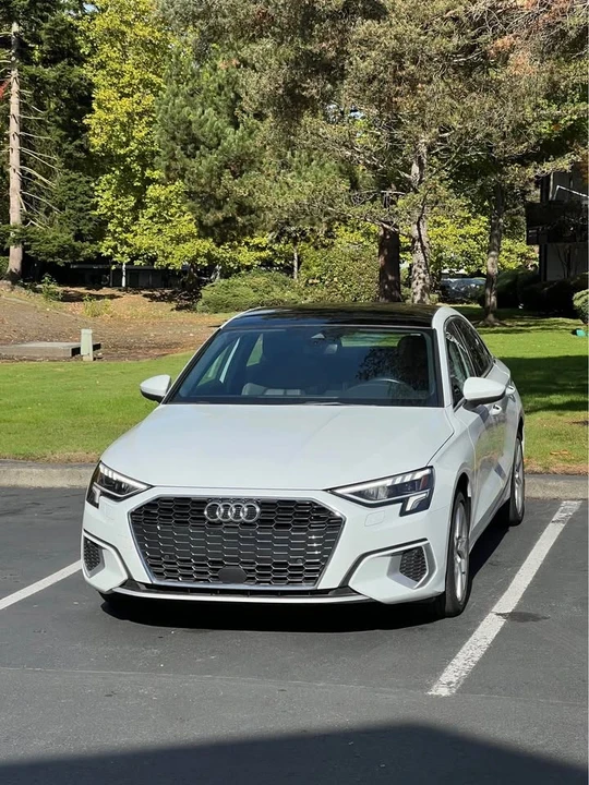 2023 Audi 8Y A3 - Image 3 of 10