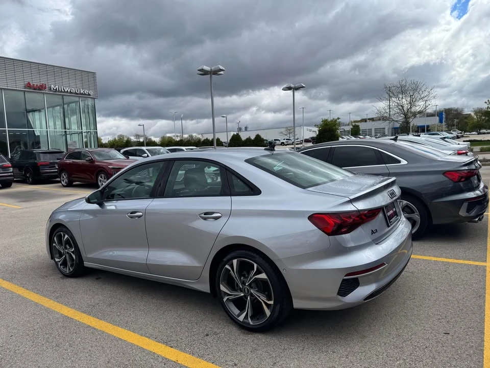 2023 Audi 8Y A3 - Image 4 of 6