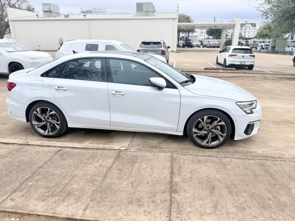 2023 Audi 8Y A3 - Image 2 of 4