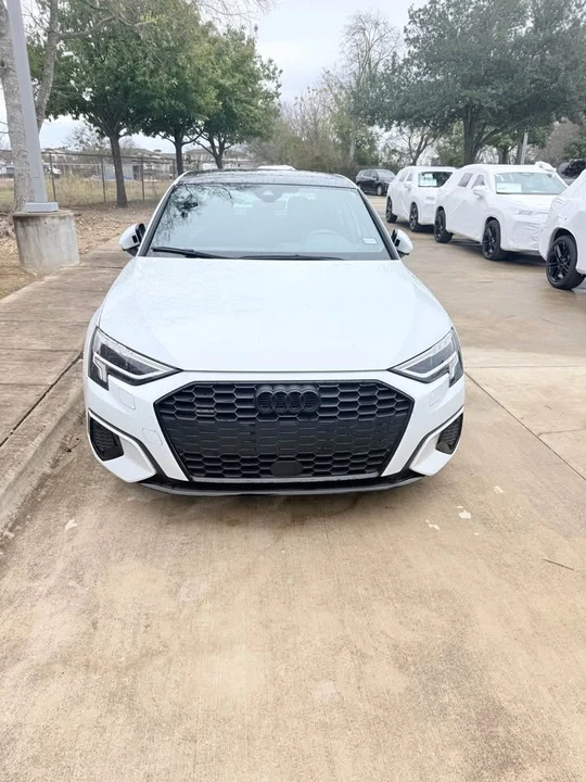 2023 Audi 8Y A3 - Image 4 of 4