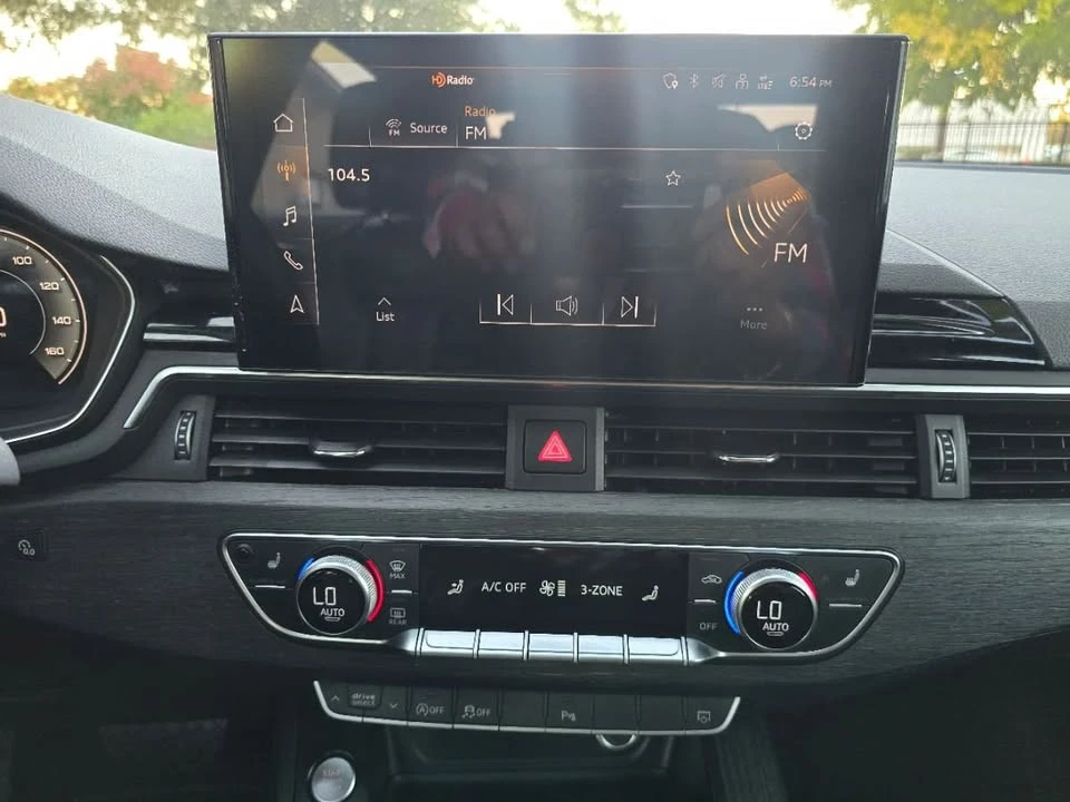 2023 Audi B9 A4 - Image 14 of 19