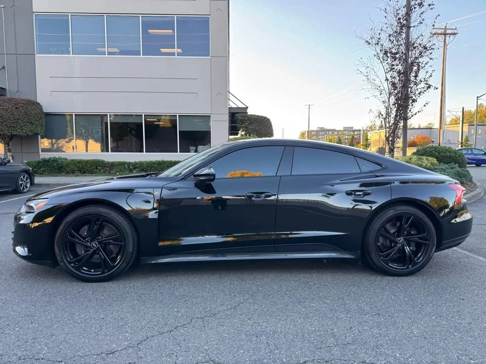 2023 Audi e-tron GT - Image 6 of 20
