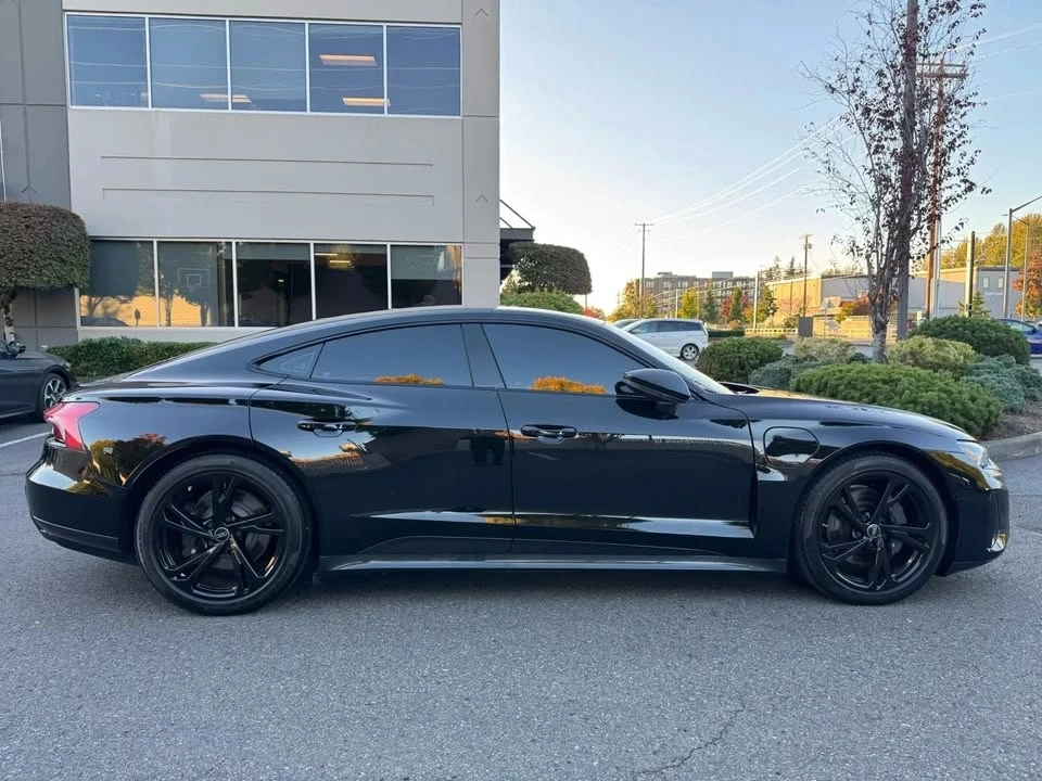 2023 Audi e-tron GT - Image 11 of 20