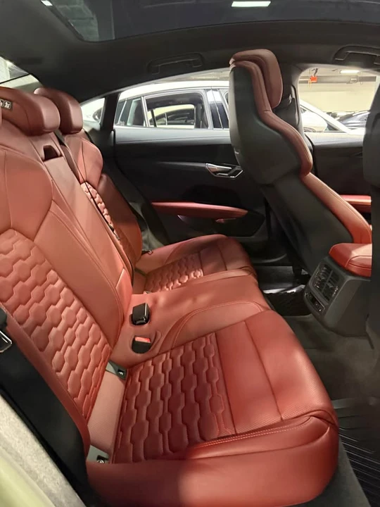 2023 Audi e-tron GT - Image 9 of 9