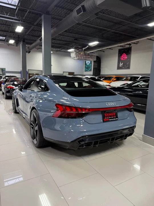 2023 Audi e-tron GT - Image 4 of 9