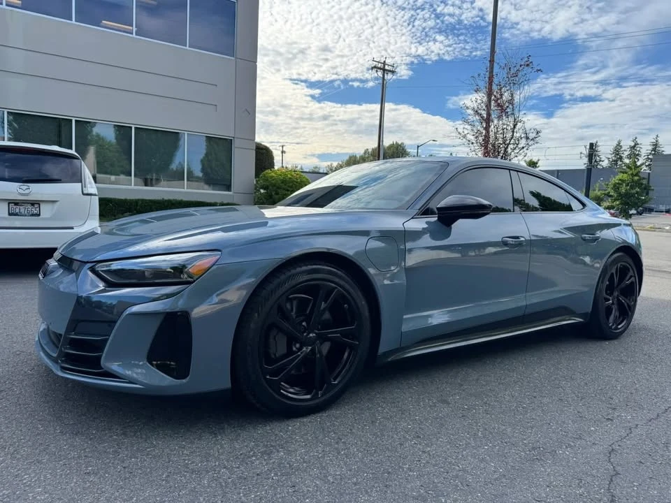 2023 Audi e-tron GT - Image 5 of 20