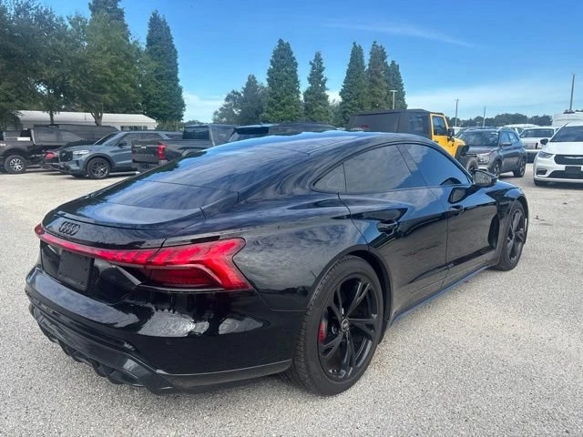 2023 Audi e-tron GT - Image 4 of 13