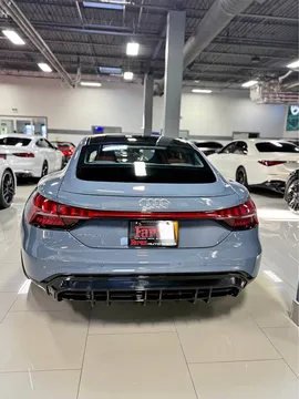 2023 Audi e-tron GT Premium Plus