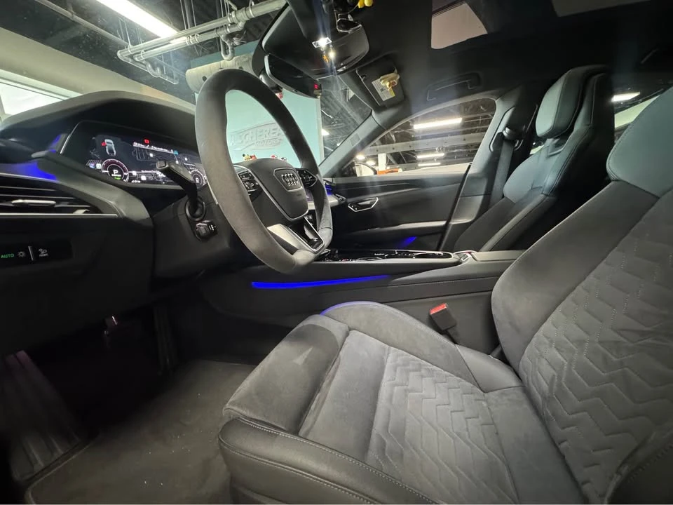 2023 Audi e-tron GT - Image 8 of 16
