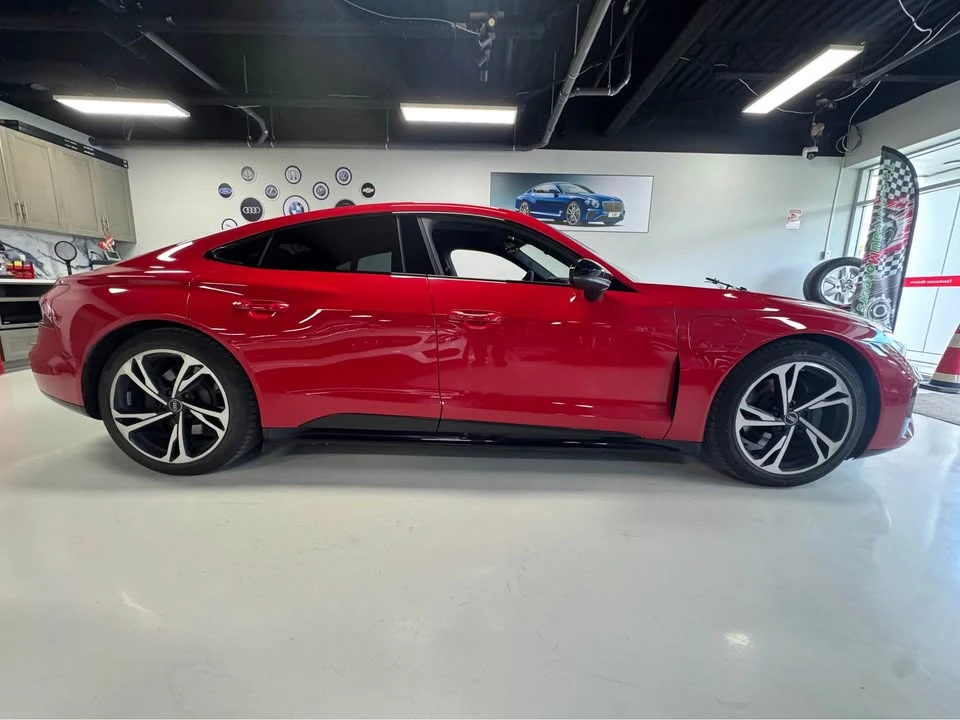 2023 Audi e-tron GT - Image 2 of 16