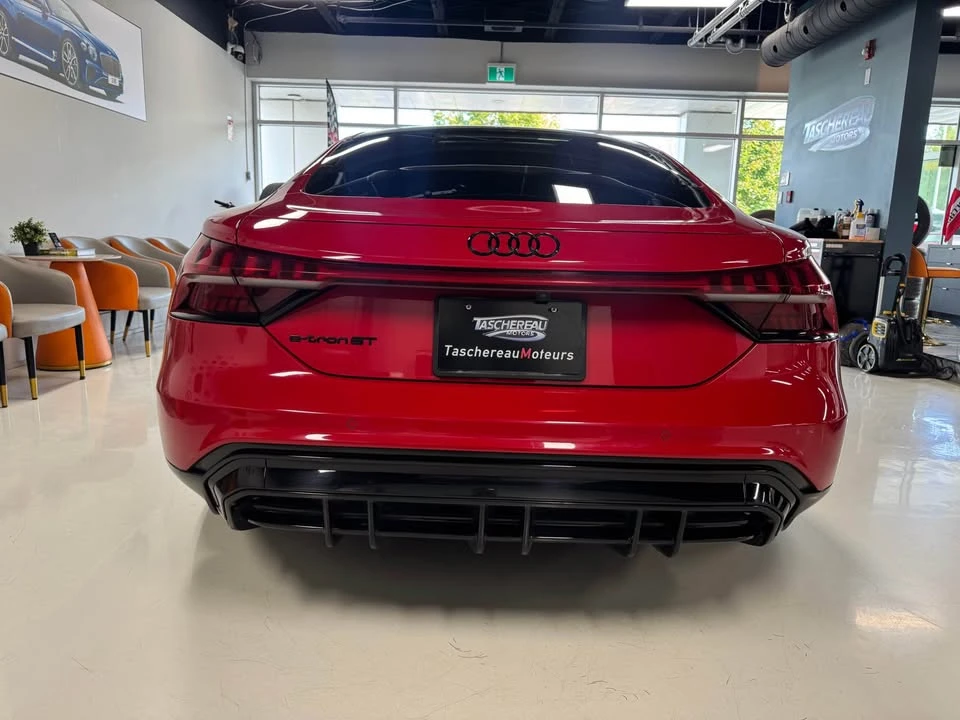 2023 Audi e-tron GT - Image 13 of 16