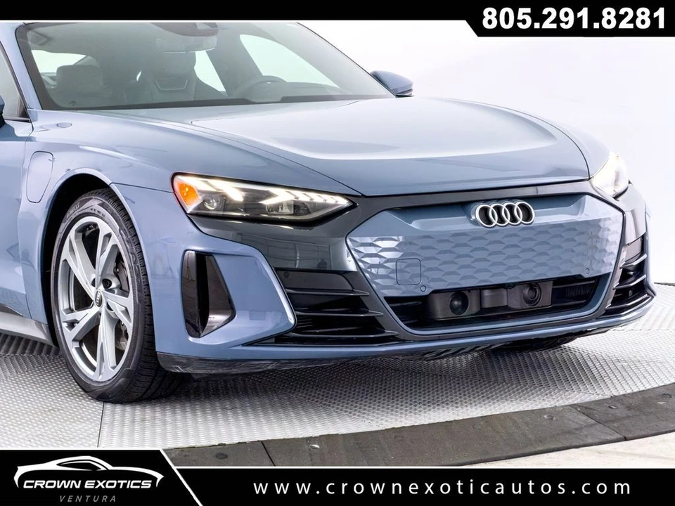 2023 Audi e-tron GT - Image 10 of 12