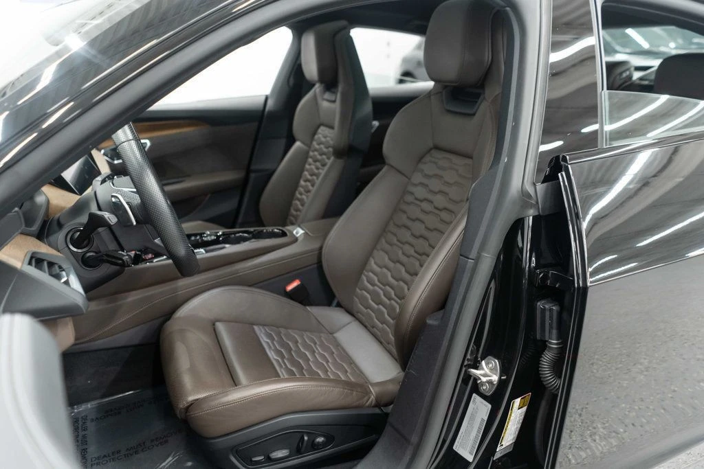 2023 Audi e-tron GT - Image 9 of 12