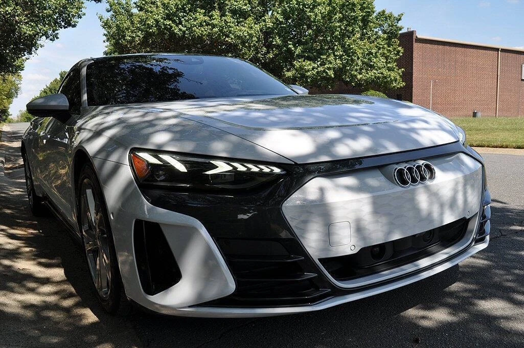 2023 Audi e-tron GT - Image 7 of 17