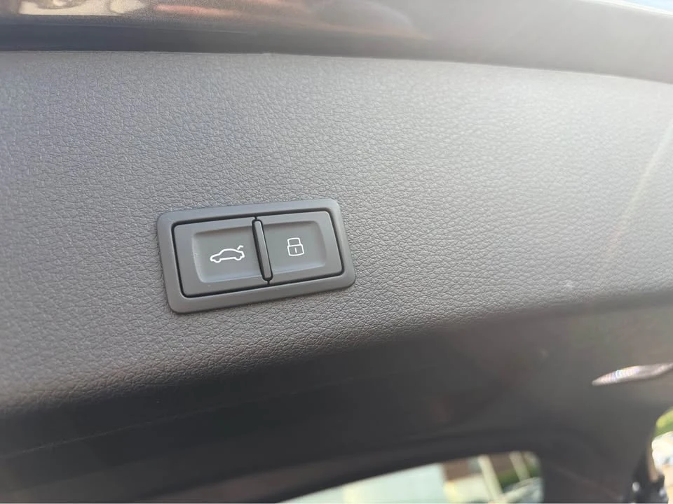 2023 Audi e-tron - Image 8 of 20