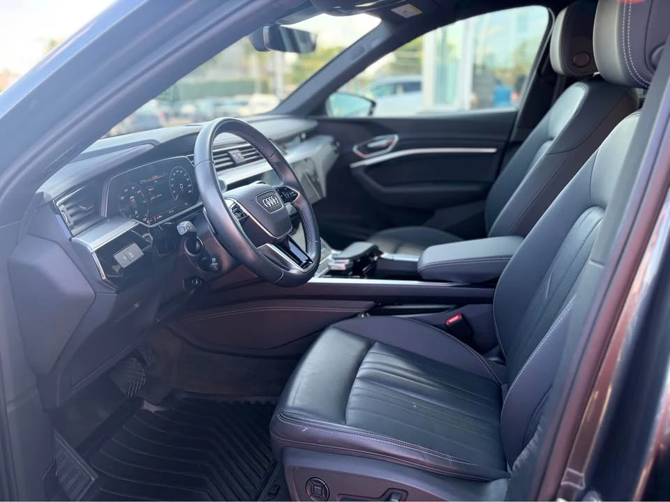 2023 Audi e-tron - Image 11 of 20