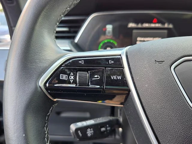 2023 Audi e-tron - Image 9 of 20
