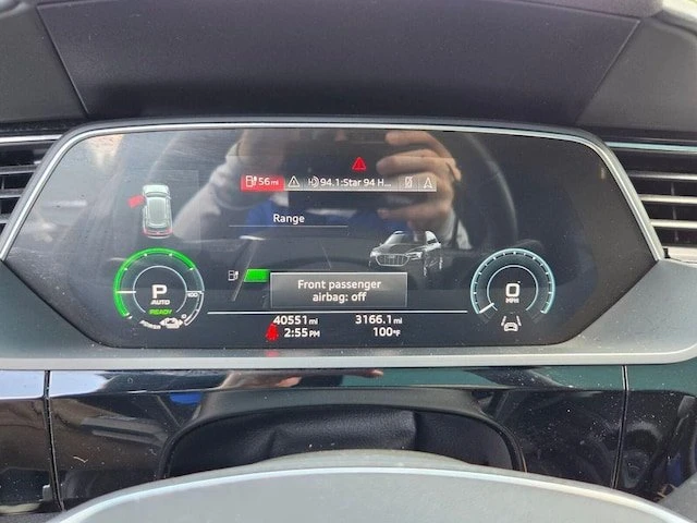 2023 Audi e-tron - Image 12 of 20