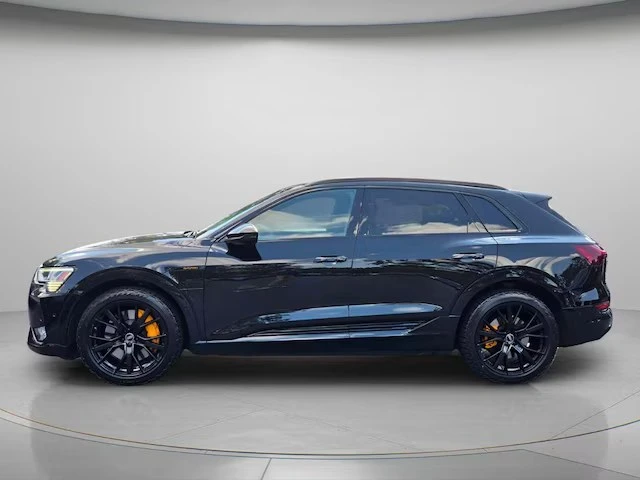 2023 Audi e-tron - Image 3 of 20