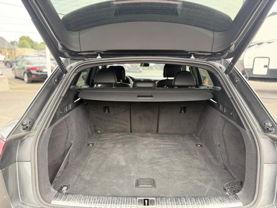 2023 Audi e-tron - Image 9 of 13