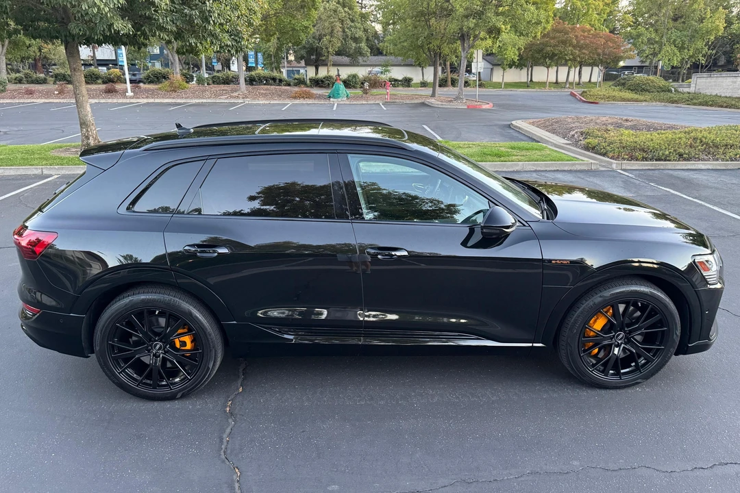 2023 Audi e-tron - Image 3 of 31