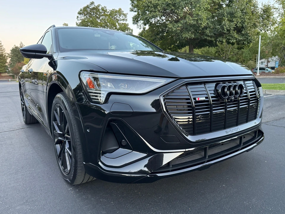 2023 Audi e-tron - Image 30 of 31
