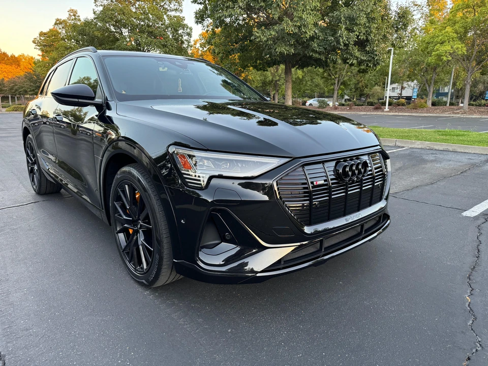 2023 Audi e-tron - Image 28 of 31