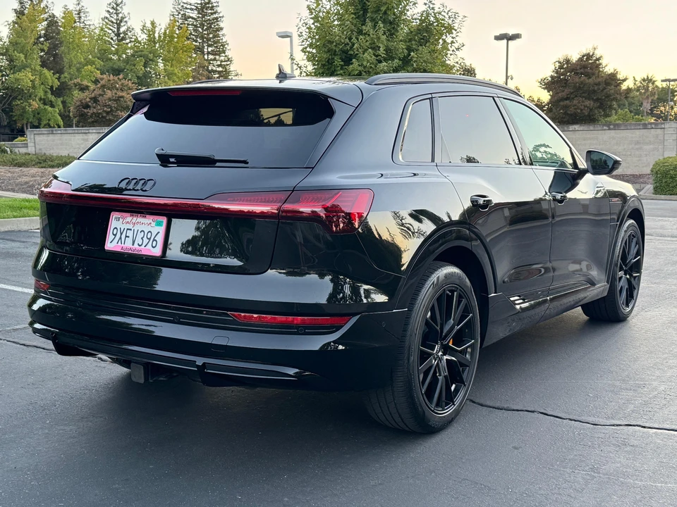 2023 Audi e-tron - Image 23 of 31