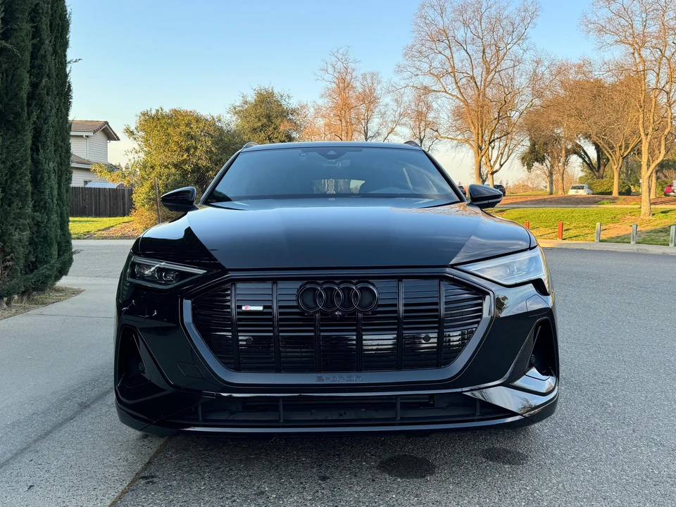 2023 Audi e-tron - Image 7 of 31