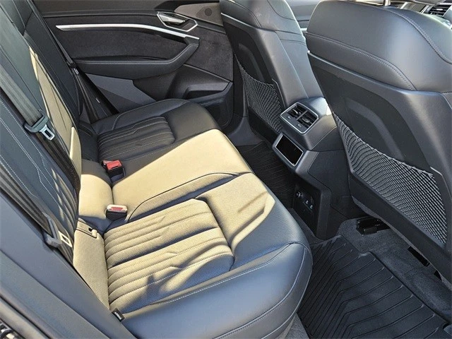 2023 Audi Q4 e-tron - Image 14 of 21