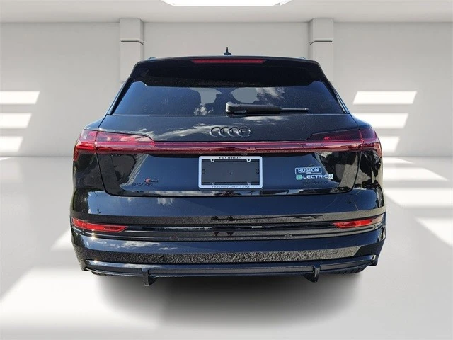 2023 Audi Q4 e-tron - Image 4 of 21