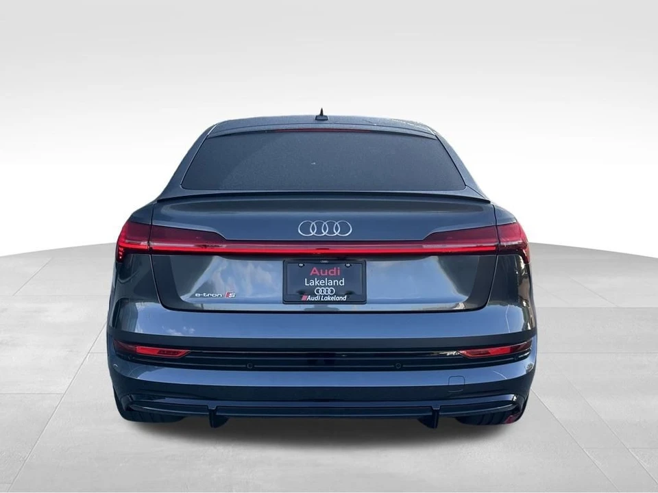 2023 Audi SQ8 e-tron - Image 5 of 12