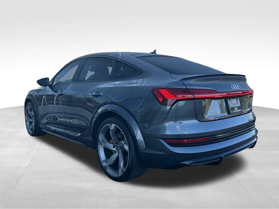 2023 Audi SQ8 e-tron - Image 6 of 12