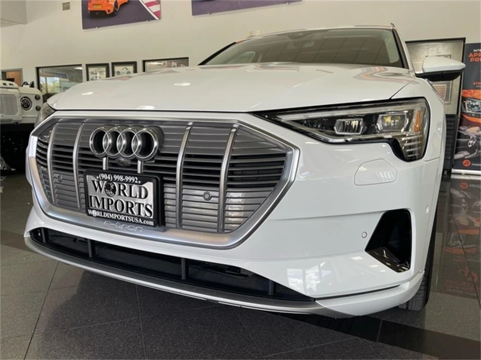 2023 Audi e-tron - Image 11 of 31