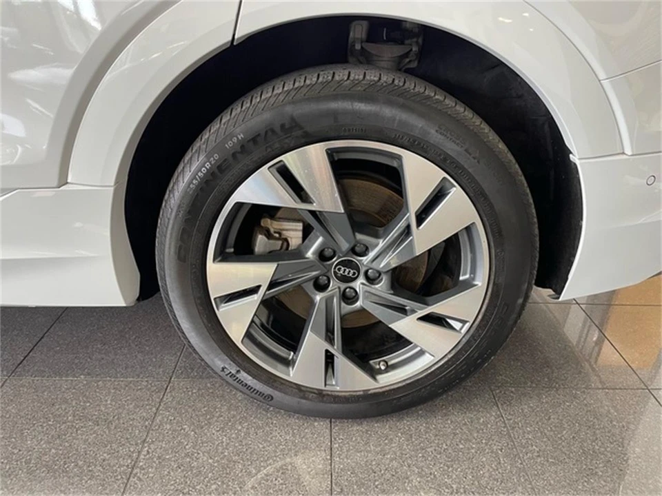 2023 Audi e-tron - Image 23 of 31