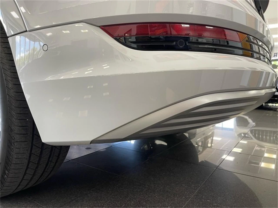 2023 Audi e-tron - Image 16 of 31