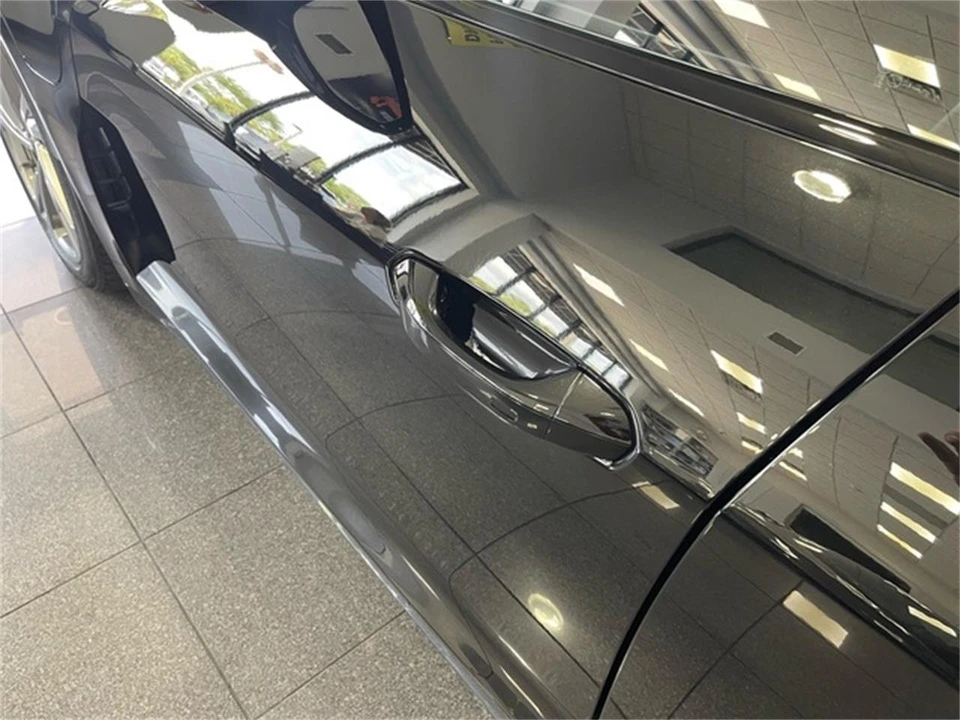2023 Audi e-tron - Image 13 of 31