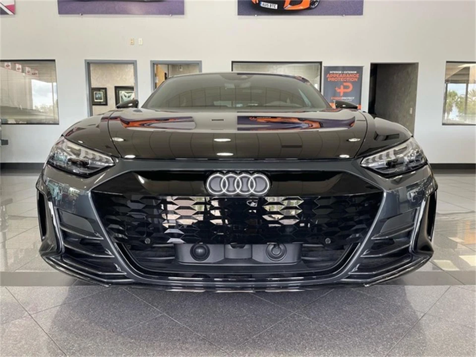 2023 Audi e-tron - Image 8 of 31