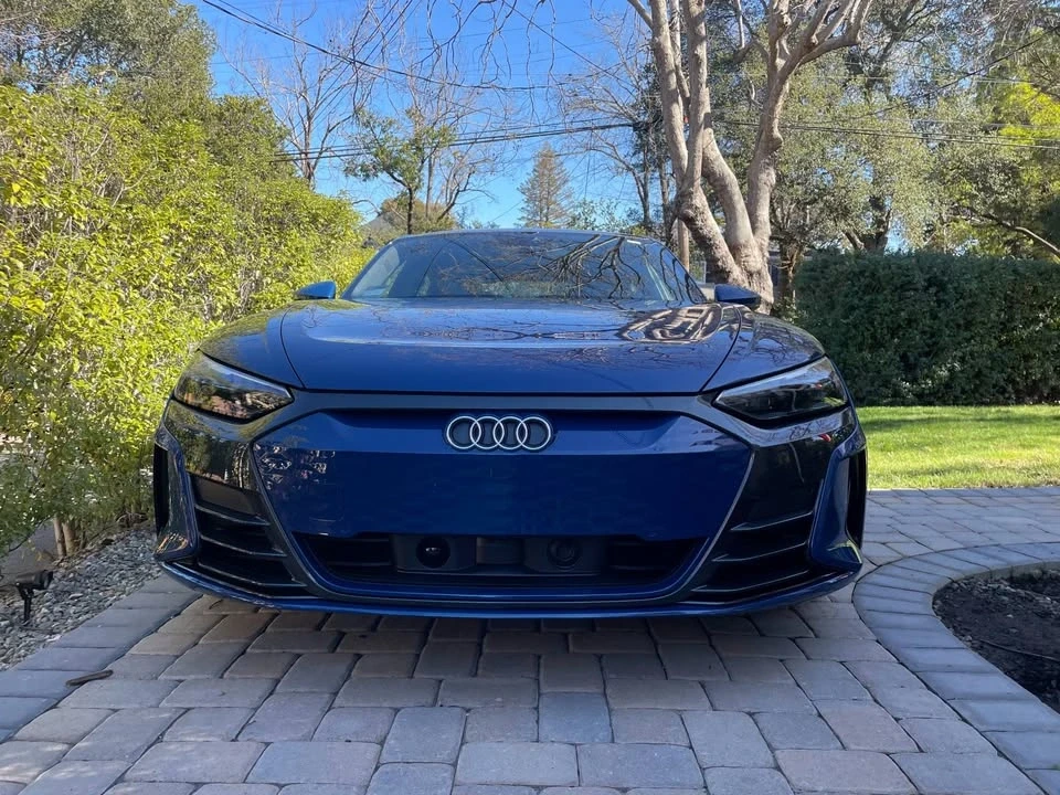 2023 Audi e-tron GT - Image 3 of 19